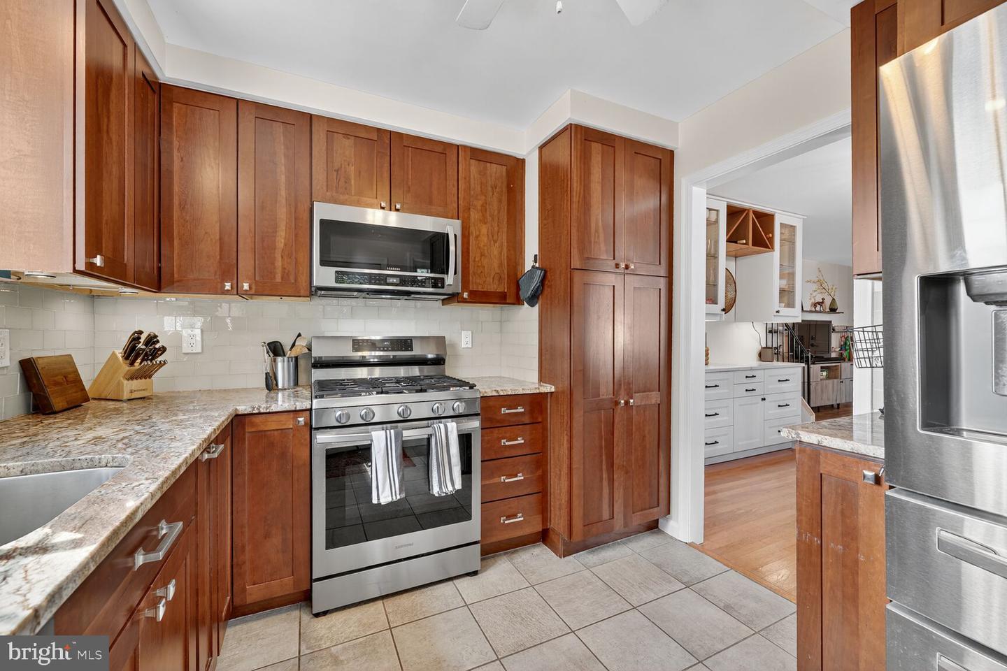 28 GARDEN DR, ALEXANDRIA, Virginia 22304, 3 Bedrooms Bedrooms, ,2 BathroomsBathrooms,Residential,For sale,28 GARDEN DR,VAAX2050586 MLS # VAAX2050586