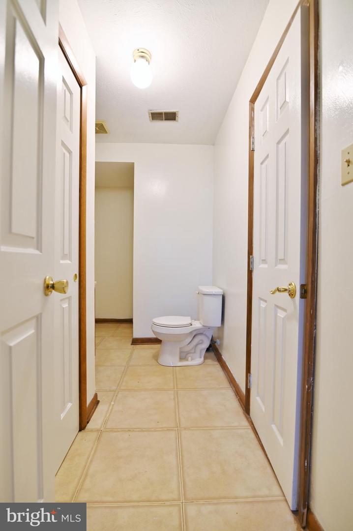 2784 RIDGE HOLLOW RD, EDINBURG, Virginia 22824, 5 Bedrooms Bedrooms, ,4 BathroomsBathrooms,Residential,For sale,2784 RIDGE HOLLOW RD,VASH2012724 MLS # VASH2012724