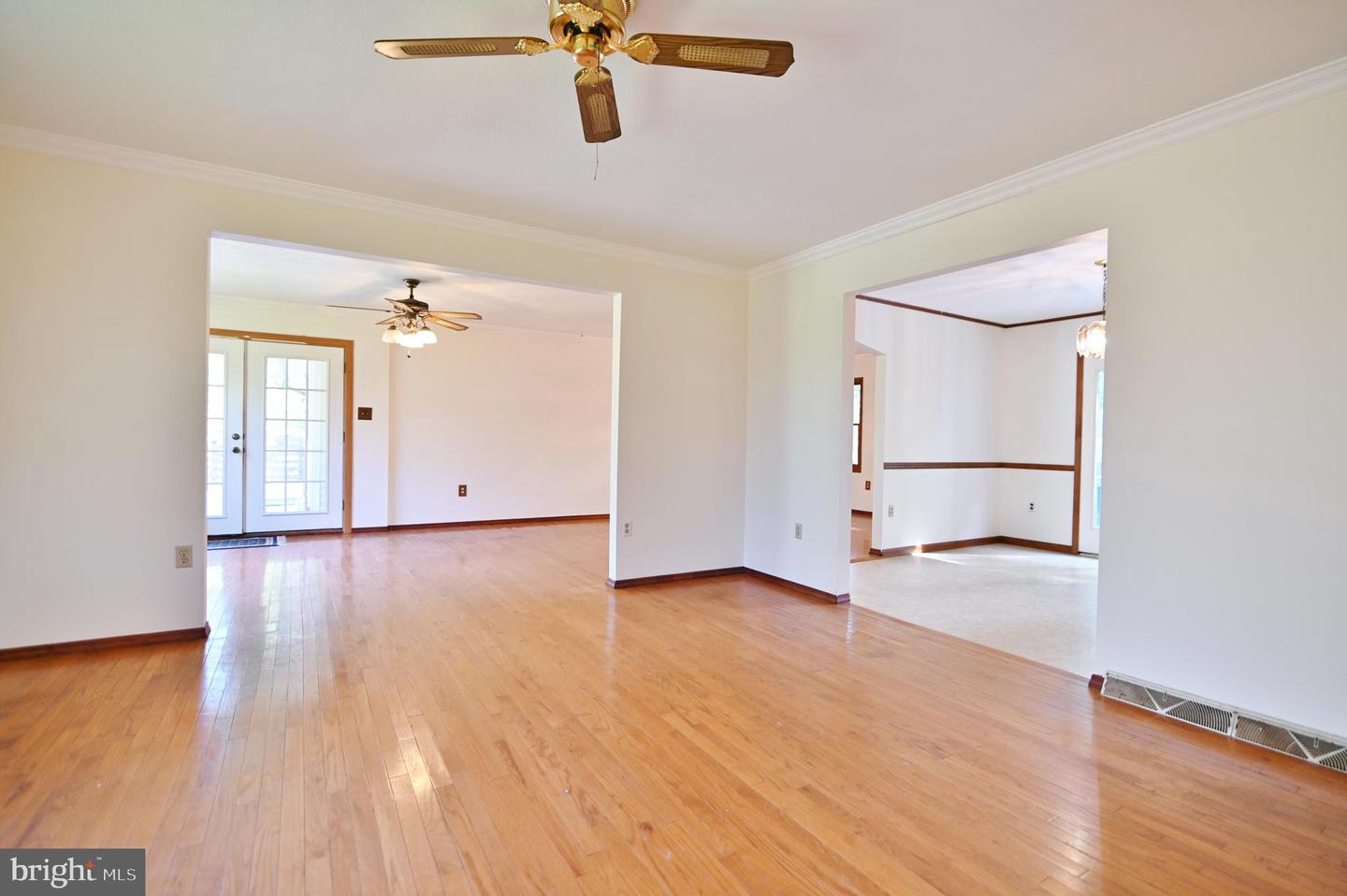 2784 RIDGE HOLLOW RD, EDINBURG, Virginia 22824, 5 Bedrooms Bedrooms, ,4 BathroomsBathrooms,Residential,For sale,2784 RIDGE HOLLOW RD,VASH2012724 MLS # VASH2012724