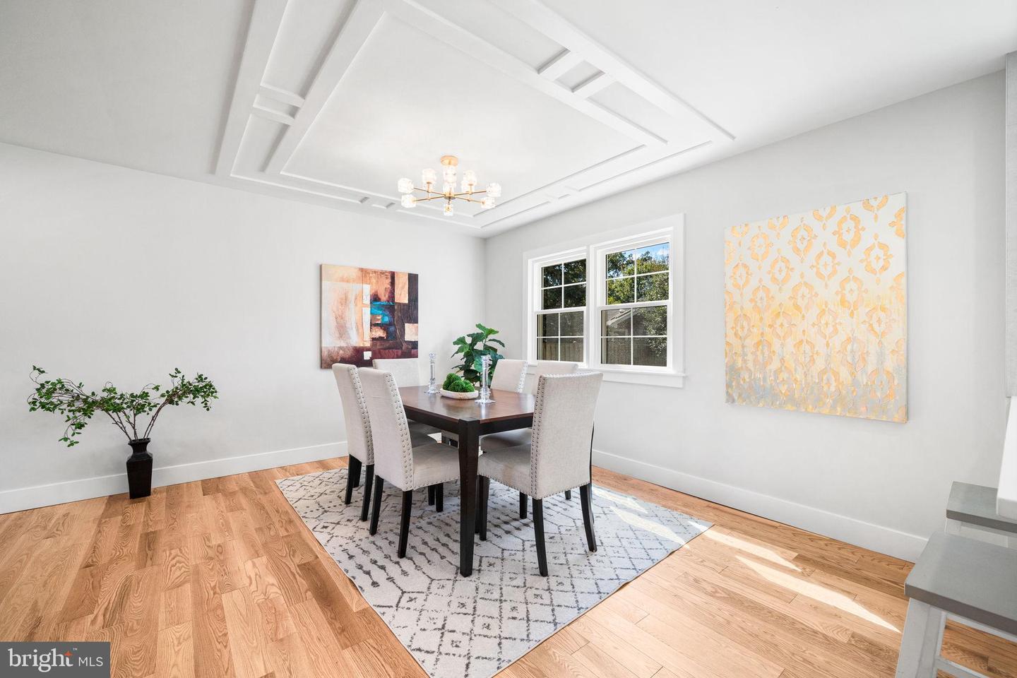 4122 17TH ST N, ARLINGTON, Virginia 22207, 5 Bedrooms Bedrooms, 9 Rooms Rooms,3 BathroomsBathrooms,Residential,For sale,4122 17TH ST N,VAAR2064630 MLS # VAAR2064630