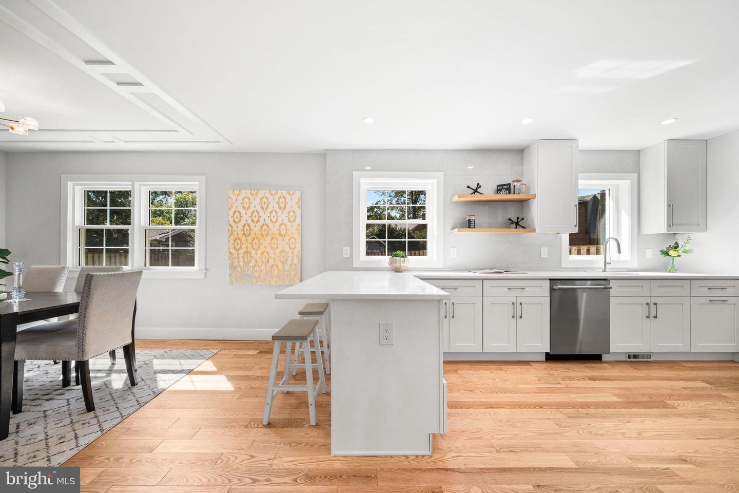 4122 17TH ST N, ARLINGTON, Virginia 22207, 5 Bedrooms Bedrooms, 9 Rooms Rooms,3 BathroomsBathrooms,Residential,For sale,4122 17TH ST N,VAAR2064630 MLS # VAAR2064630