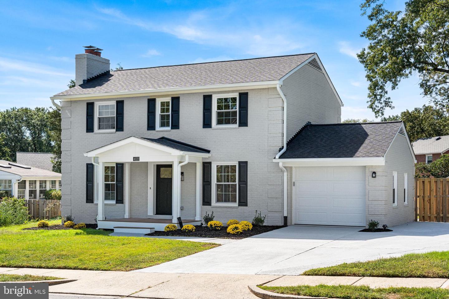4122 17TH ST N, ARLINGTON, Virginia 22207, 5 Bedrooms Bedrooms, 9 Rooms Rooms,3 BathroomsBathrooms,Residential,For sale,4122 17TH ST N,VAAR2064630 MLS # VAAR2064630