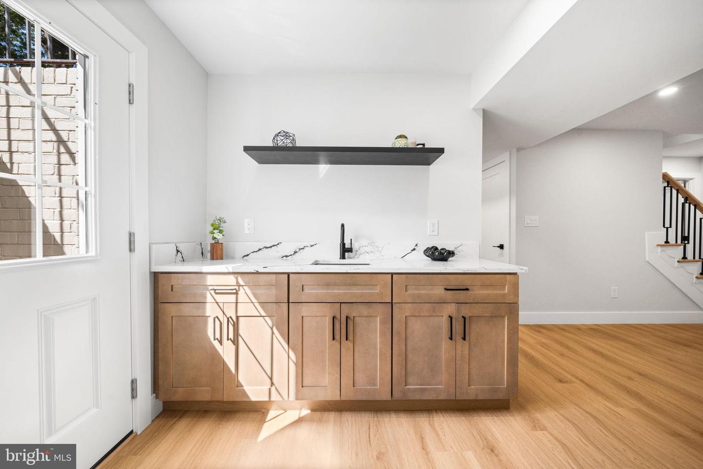 4122 17TH ST N, ARLINGTON, Virginia 22207, 5 Bedrooms Bedrooms, 9 Rooms Rooms,3 BathroomsBathrooms,Residential,For sale,4122 17TH ST N,VAAR2064630 MLS # VAAR2064630