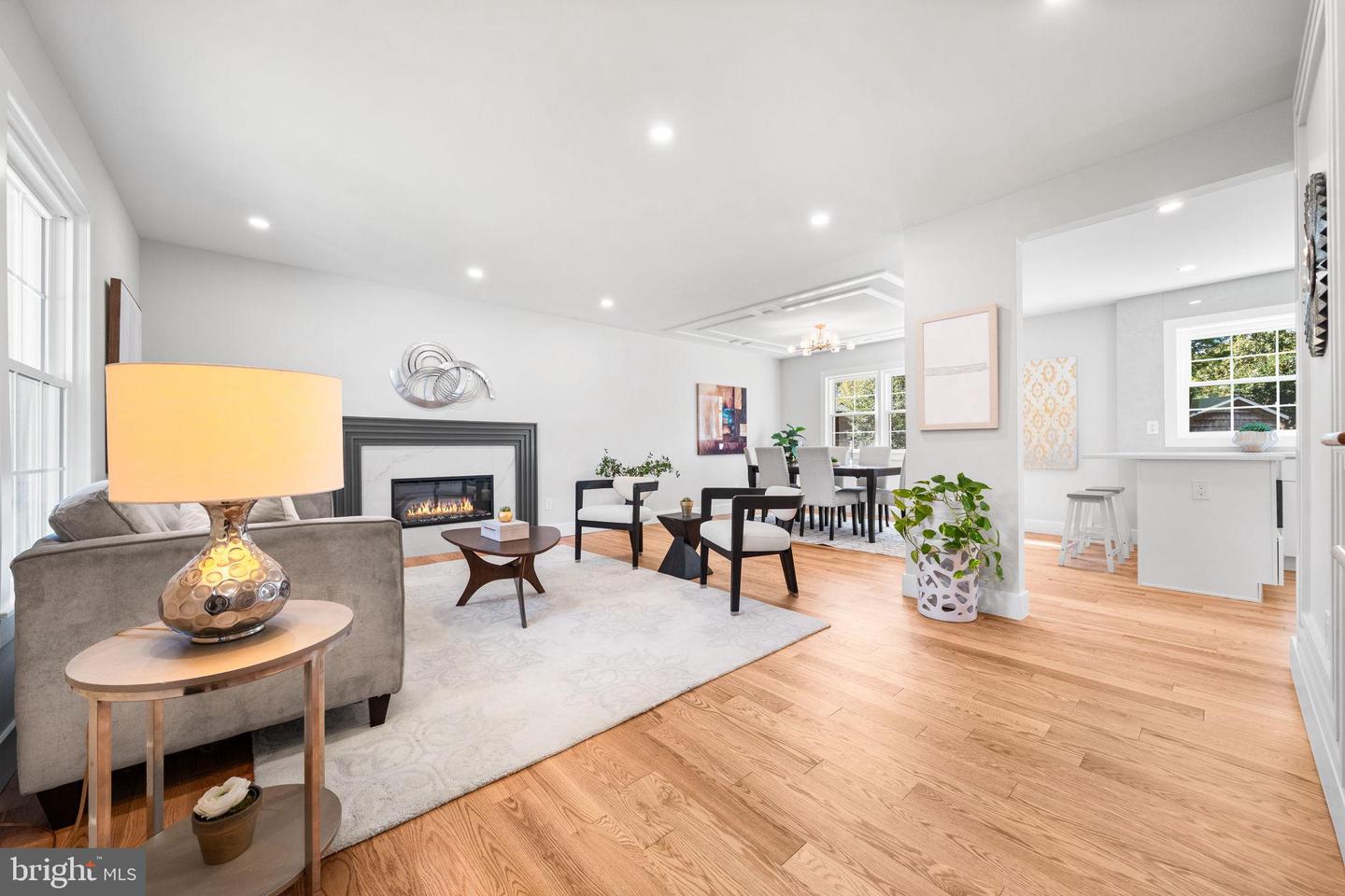 4122 17TH ST N, ARLINGTON, Virginia 22207, 5 Bedrooms Bedrooms, 9 Rooms Rooms,3 BathroomsBathrooms,Residential,For sale,4122 17TH ST N,VAAR2064630 MLS # VAAR2064630