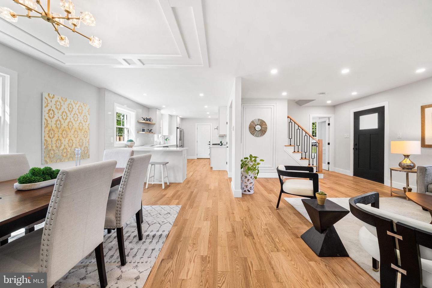 4122 17TH ST N, ARLINGTON, Virginia 22207, 5 Bedrooms Bedrooms, 9 Rooms Rooms,3 BathroomsBathrooms,Residential,For sale,4122 17TH ST N,VAAR2064630 MLS # VAAR2064630