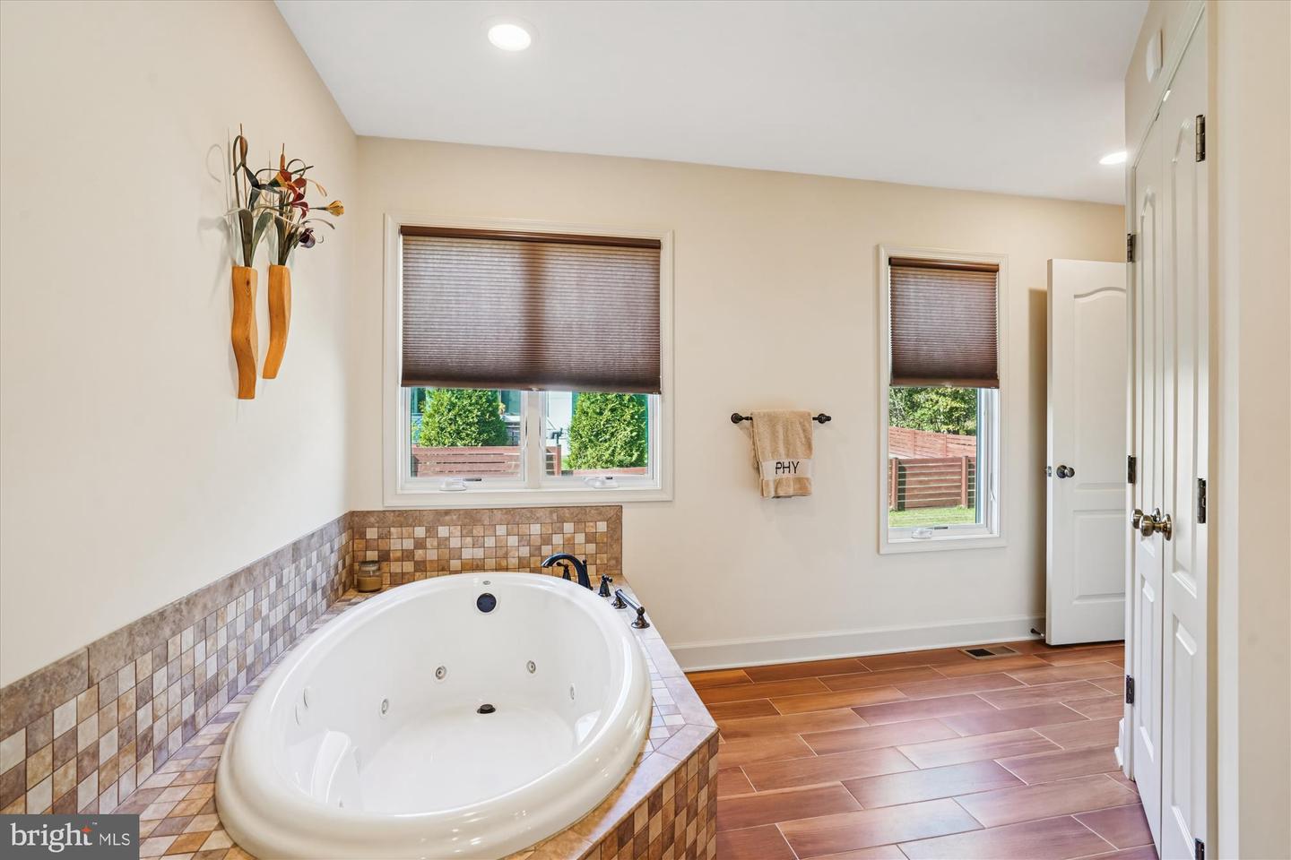 12328 BUNCHE RD, FAIRFAX, Virginia 22030, 4 Bedrooms Bedrooms, ,2 BathroomsBathrooms,Residential,For sale,12328 BUNCHE RD,VAFX2273104 MLS # VAFX2273104
