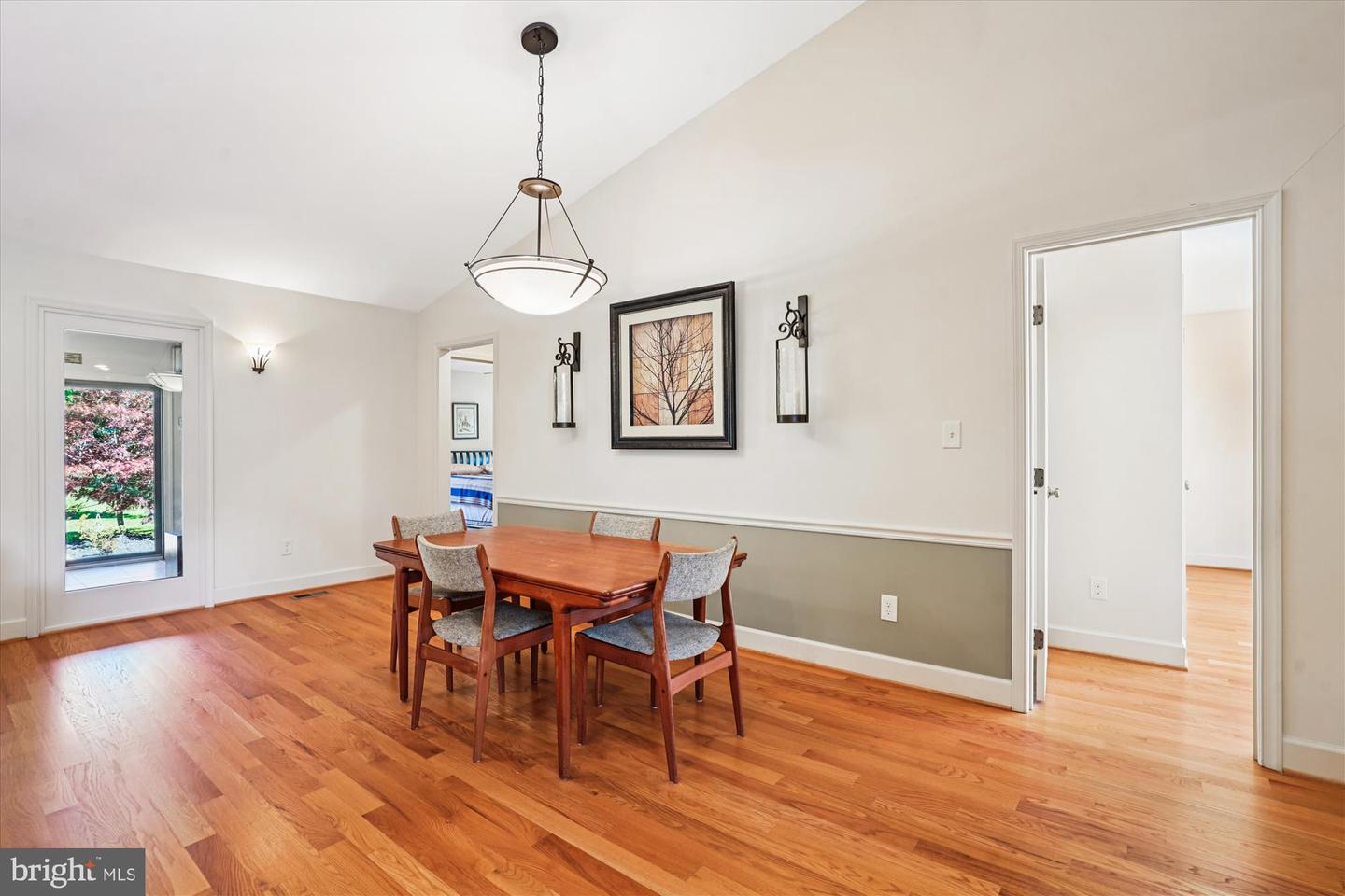 12328 BUNCHE RD, FAIRFAX, Virginia 22030, 4 Bedrooms Bedrooms, ,2 BathroomsBathrooms,Residential,For sale,12328 BUNCHE RD,VAFX2273104 MLS # VAFX2273104