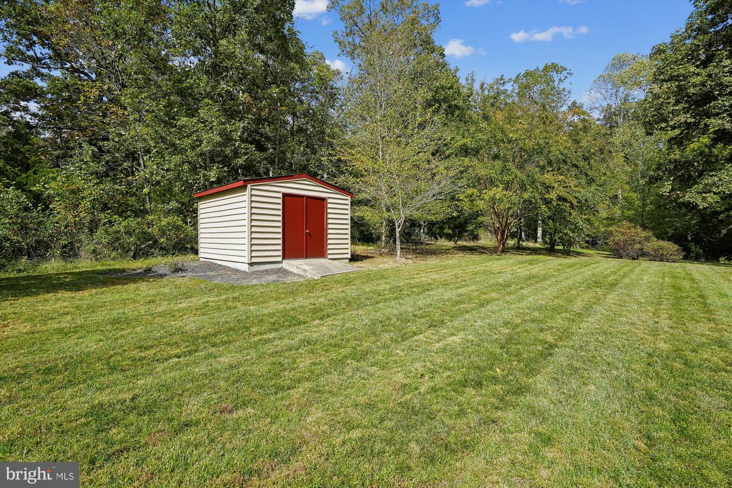 12328 BUNCHE RD, FAIRFAX, Virginia 22030, 4 Bedrooms Bedrooms, ,2 BathroomsBathrooms,Residential,For sale,12328 BUNCHE RD,VAFX2273104 MLS # VAFX2273104