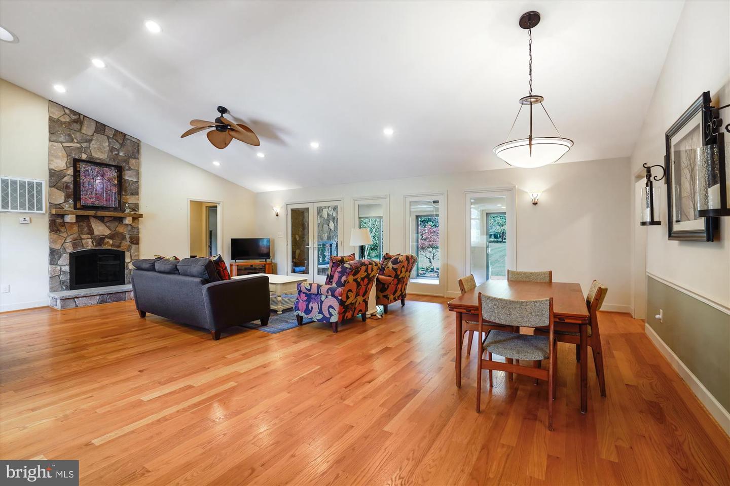 12328 BUNCHE RD, FAIRFAX, Virginia 22030, 4 Bedrooms Bedrooms, ,2 BathroomsBathrooms,Residential,For sale,12328 BUNCHE RD,VAFX2273104 MLS # VAFX2273104