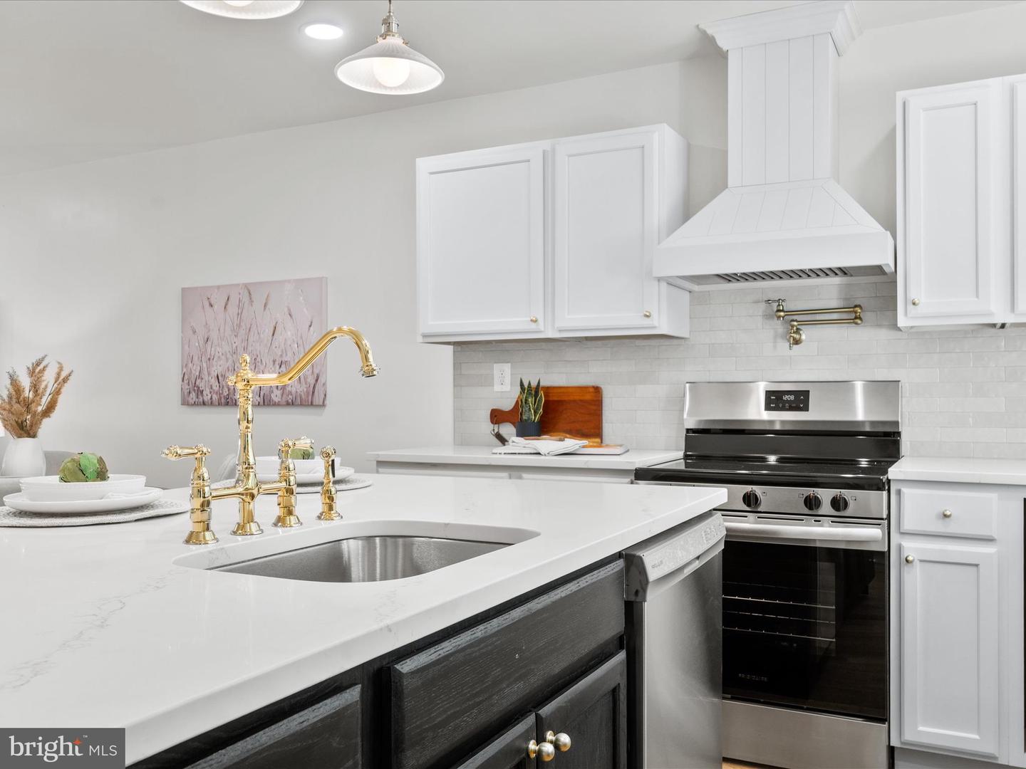 30 FARRAGUT PL NW, WASHINGTON, District Of Columbia 20011, 4 Bedrooms Bedrooms, ,3 BathroomsBathrooms,Residential,For sale,30 FARRAGUT PL NW,DCDC2225868 MLS # DCDC2225868