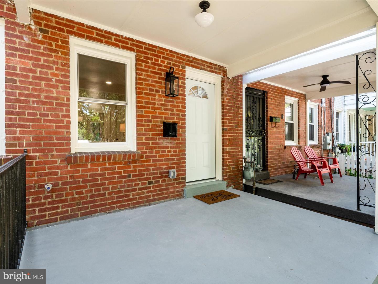 30 FARRAGUT PL NW, WASHINGTON, District Of Columbia 20011, 4 Bedrooms Bedrooms, ,3 BathroomsBathrooms,Residential,For sale,30 FARRAGUT PL NW,DCDC2225868 MLS # DCDC2225868