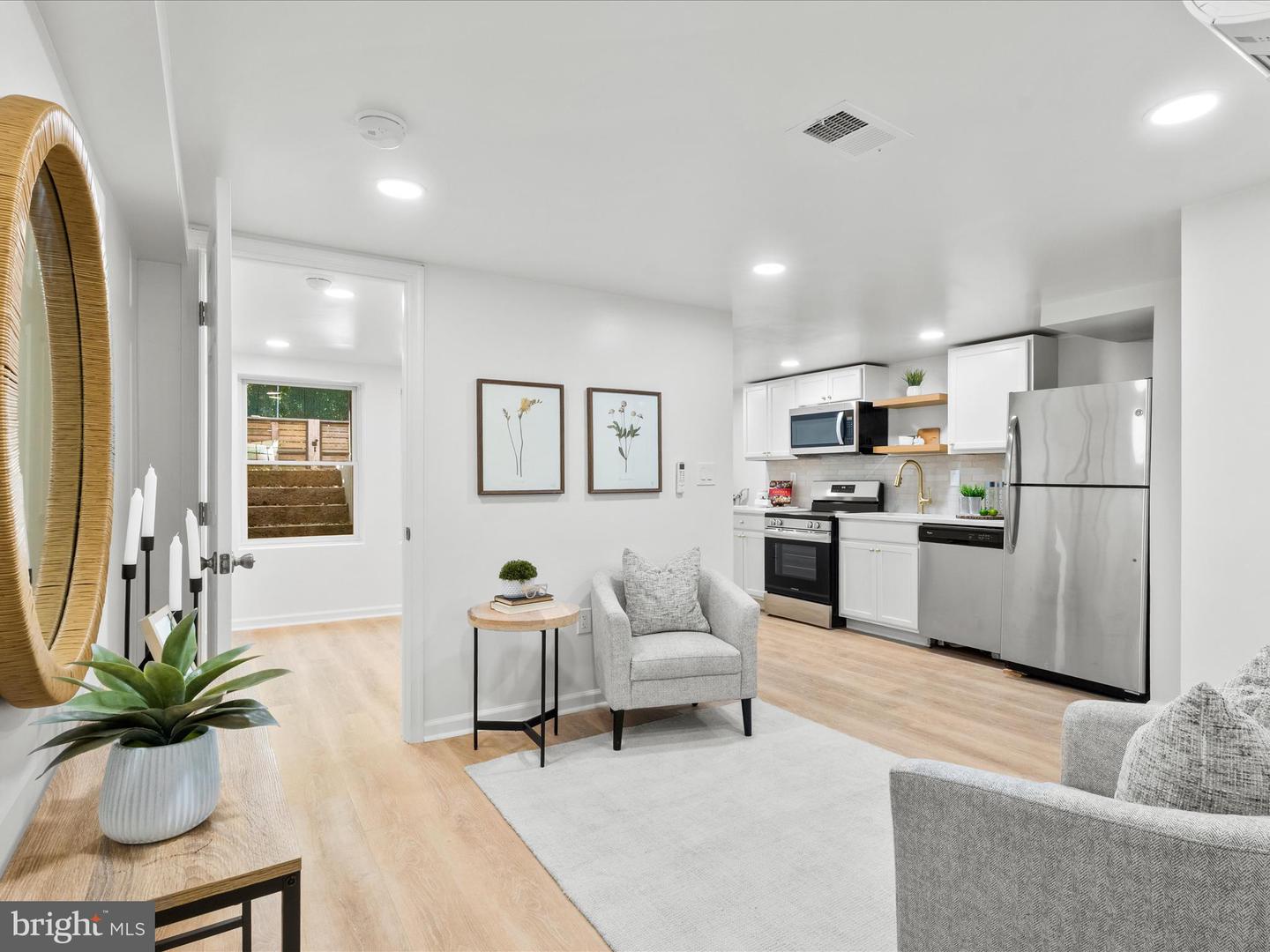 30 FARRAGUT PL NW, WASHINGTON, District Of Columbia 20011, 4 Bedrooms Bedrooms, ,3 BathroomsBathrooms,Residential,For sale,30 FARRAGUT PL NW,DCDC2225868 MLS # DCDC2225868