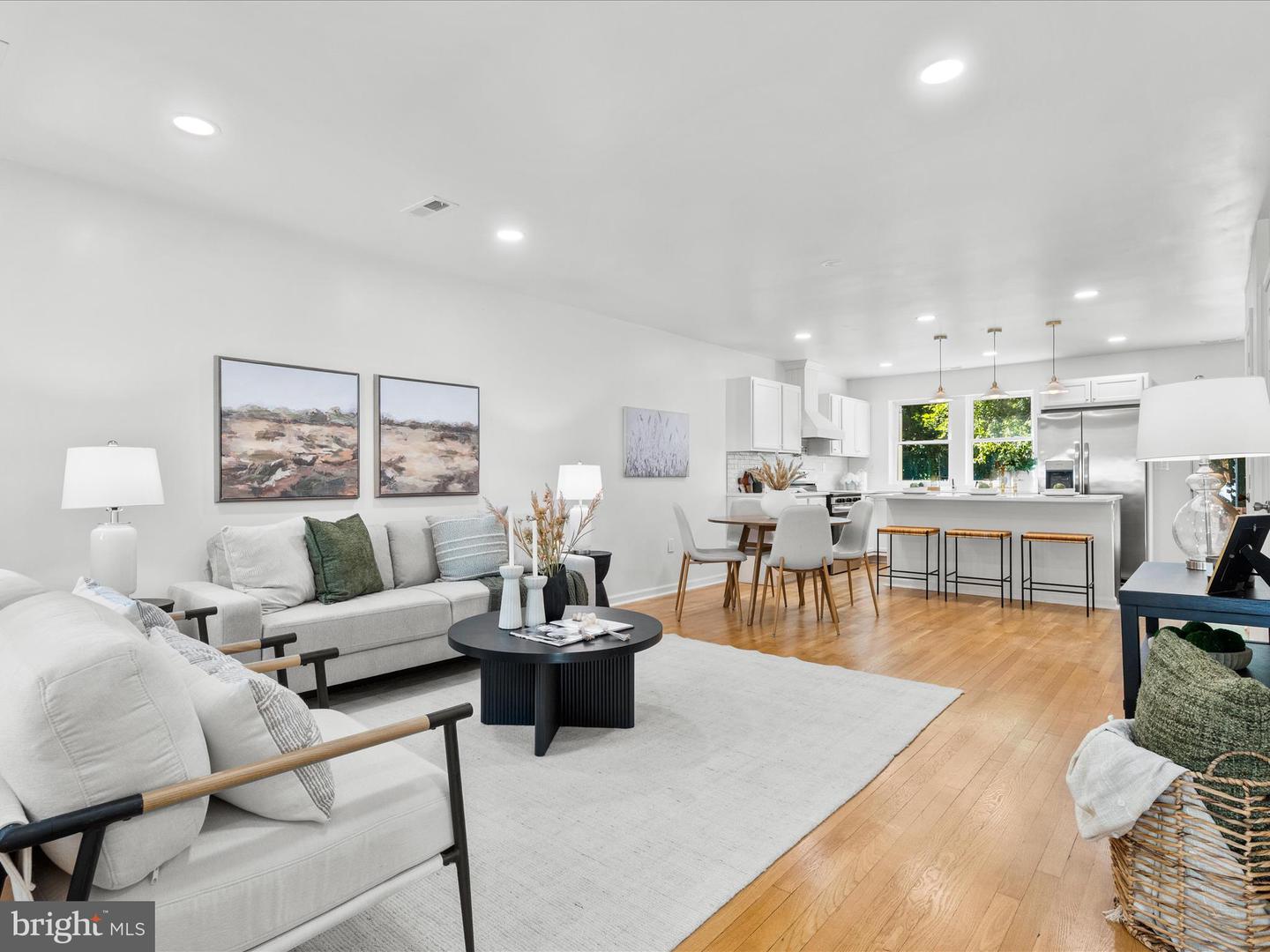 30 FARRAGUT PL NW, WASHINGTON, District Of Columbia 20011, 4 Bedrooms Bedrooms, ,3 BathroomsBathrooms,Residential,For sale,30 FARRAGUT PL NW,DCDC2225868 MLS # DCDC2225868