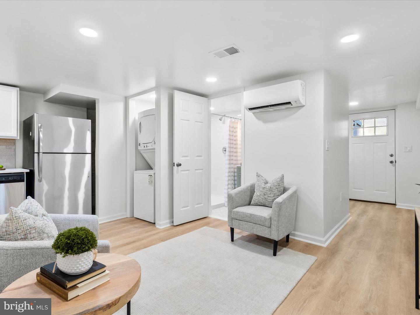 30 FARRAGUT PL NW, WASHINGTON, District Of Columbia 20011, 4 Bedrooms Bedrooms, ,3 BathroomsBathrooms,Residential,For sale,30 FARRAGUT PL NW,DCDC2225868 MLS # DCDC2225868