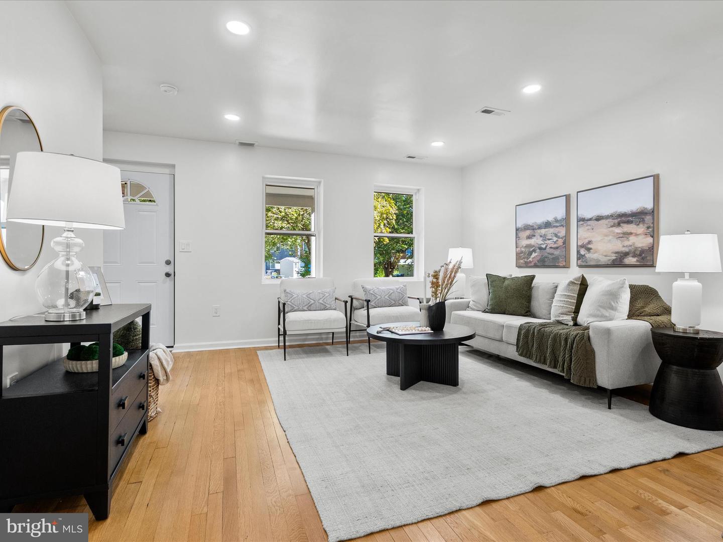 30 FARRAGUT PL NW, WASHINGTON, District Of Columbia 20011, 4 Bedrooms Bedrooms, ,3 BathroomsBathrooms,Residential,For sale,30 FARRAGUT PL NW,DCDC2225868 MLS # DCDC2225868