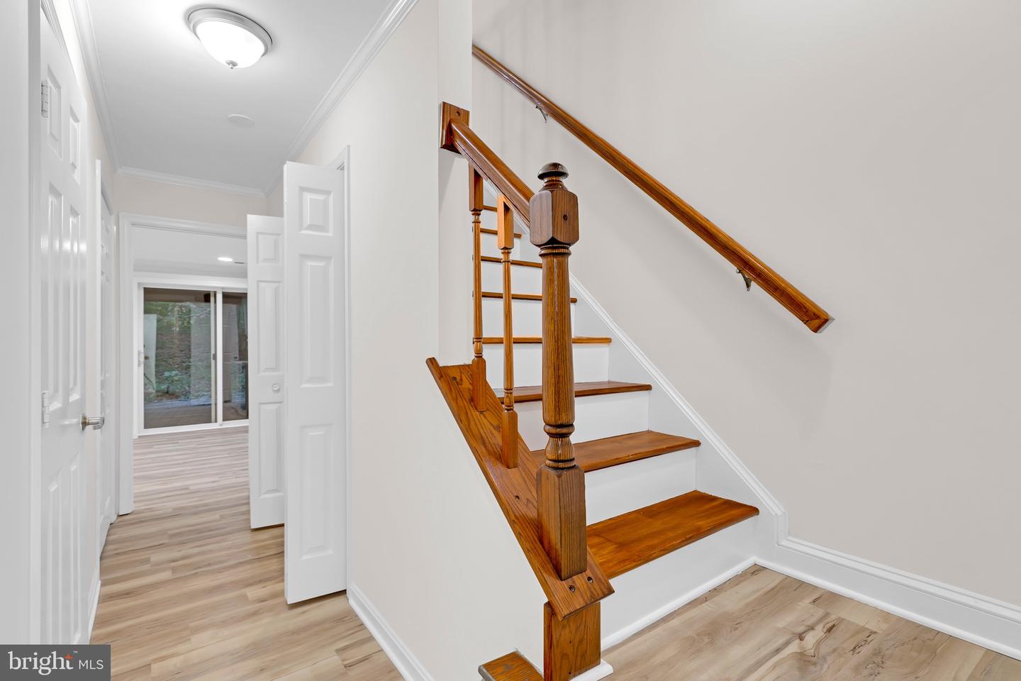 8108 SQUIRREL RUN RD, SPRINGFIELD, Virginia 22152, 3 Bedrooms Bedrooms, ,3 BathroomsBathrooms,Residential,For sale,8108 SQUIRREL RUN RD,VAFX2273172 MLS # VAFX2273172