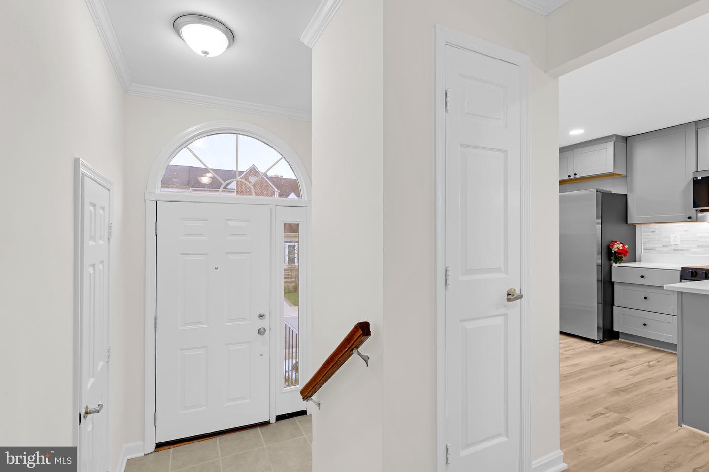 8108 SQUIRREL RUN RD, SPRINGFIELD, Virginia 22152, 3 Bedrooms Bedrooms, ,3 BathroomsBathrooms,Residential,For sale,8108 SQUIRREL RUN RD,VAFX2273172 MLS # VAFX2273172