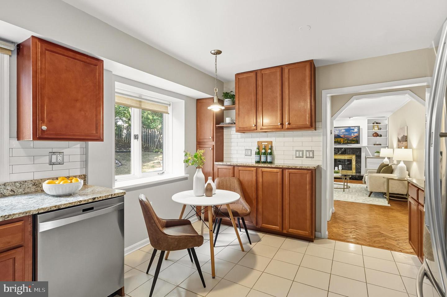 2352 CEDAR LN, VIENNA, Virginia 22182, 4 Bedrooms Bedrooms, ,3 BathroomsBathrooms,Residential,For sale,2352 CEDAR LN,VAFX2273198 MLS # VAFX2273198