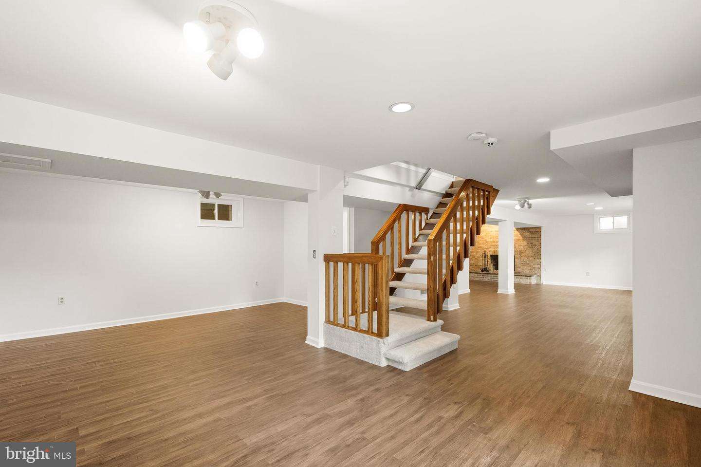 2352 CEDAR LN, VIENNA, Virginia 22182, 4 Bedrooms Bedrooms, ,3 BathroomsBathrooms,Residential,For sale,2352 CEDAR LN,VAFX2273198 MLS # VAFX2273198