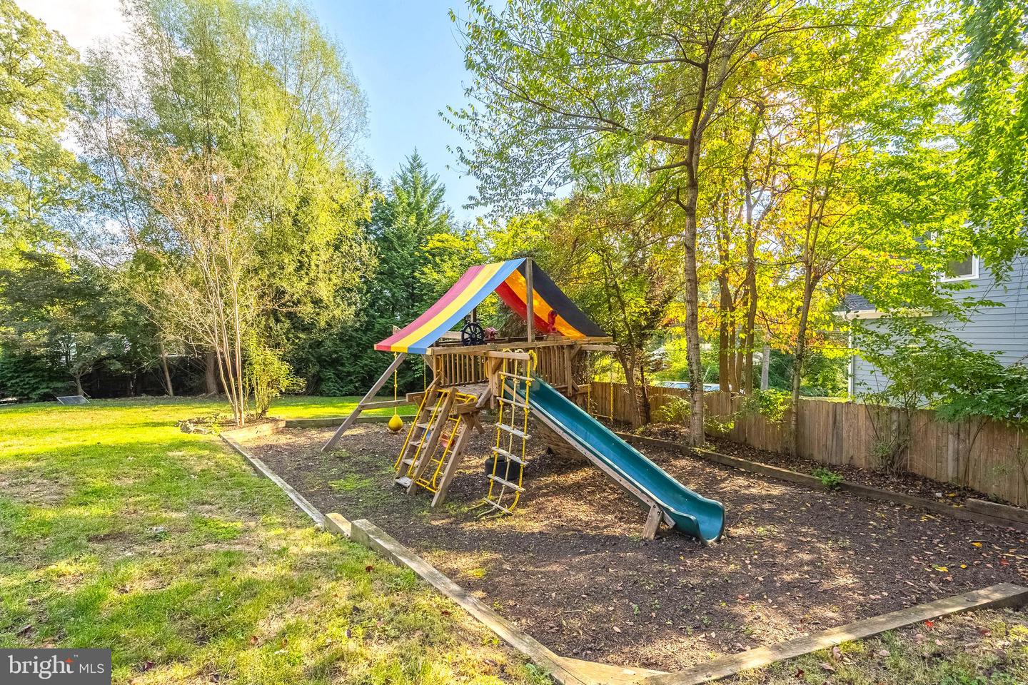 2352 CEDAR LN, VIENNA, Virginia 22182, 4 Bedrooms Bedrooms, ,3 BathroomsBathrooms,Residential,For sale,2352 CEDAR LN,VAFX2273198 MLS # VAFX2273198