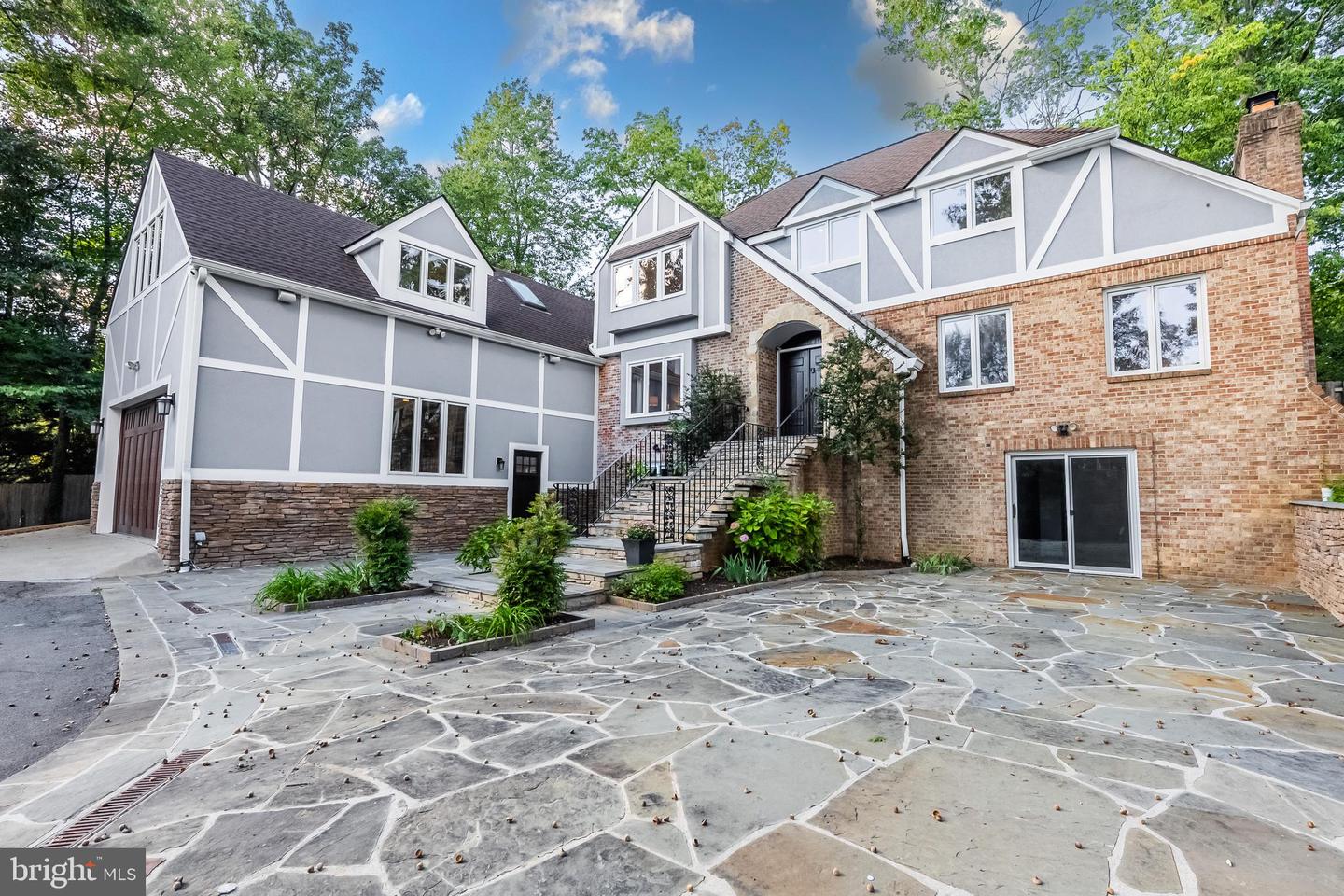 2352 CEDAR LN, VIENNA, Virginia 22182, 4 Bedrooms Bedrooms, ,3 BathroomsBathrooms,Residential,For sale,2352 CEDAR LN,VAFX2273198 MLS # VAFX2273198