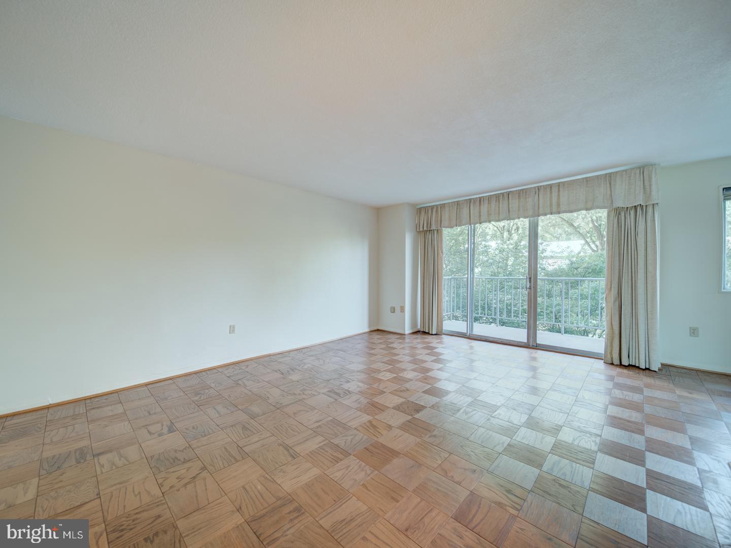 2059 HUNTINGTON AVE #300, ALEXANDRIA, Virginia 22303, ,1 BathroomBathrooms,Residential,For sale,2059 HUNTINGTON AVE #300,VAFX2273394 MLS # VAFX2273394