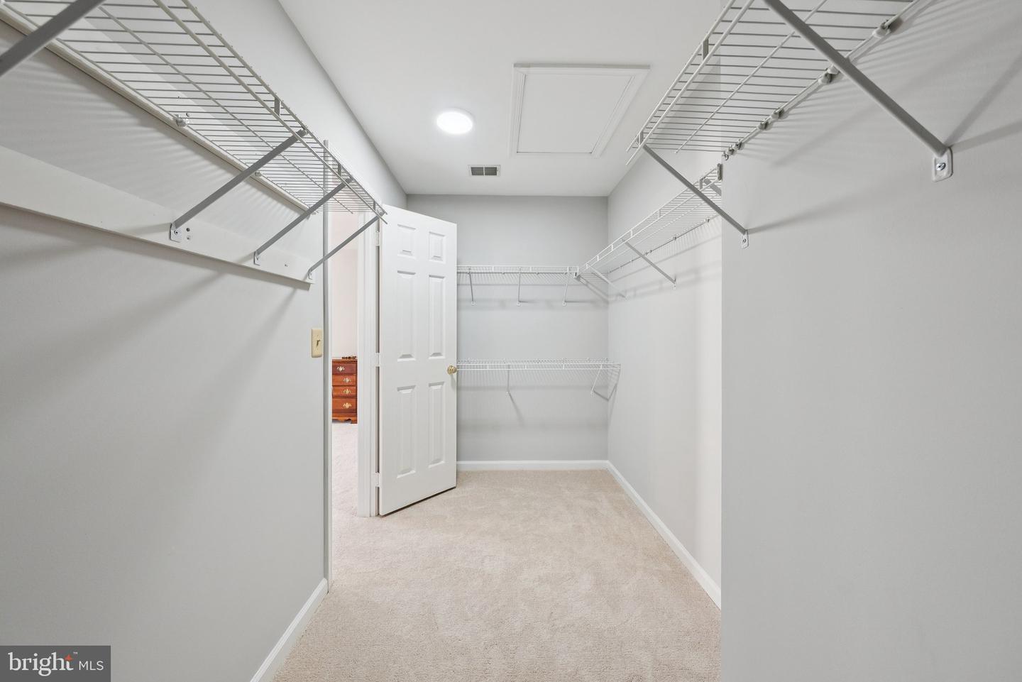 9579 MANASSAS FORGE DR, MANASSAS, Virginia 20111, 5 Bedrooms Bedrooms, ,3 BathroomsBathrooms,Residential,For sale,9579 MANASSAS FORGE DR,VAPW2105648 MLS # VAPW2105648