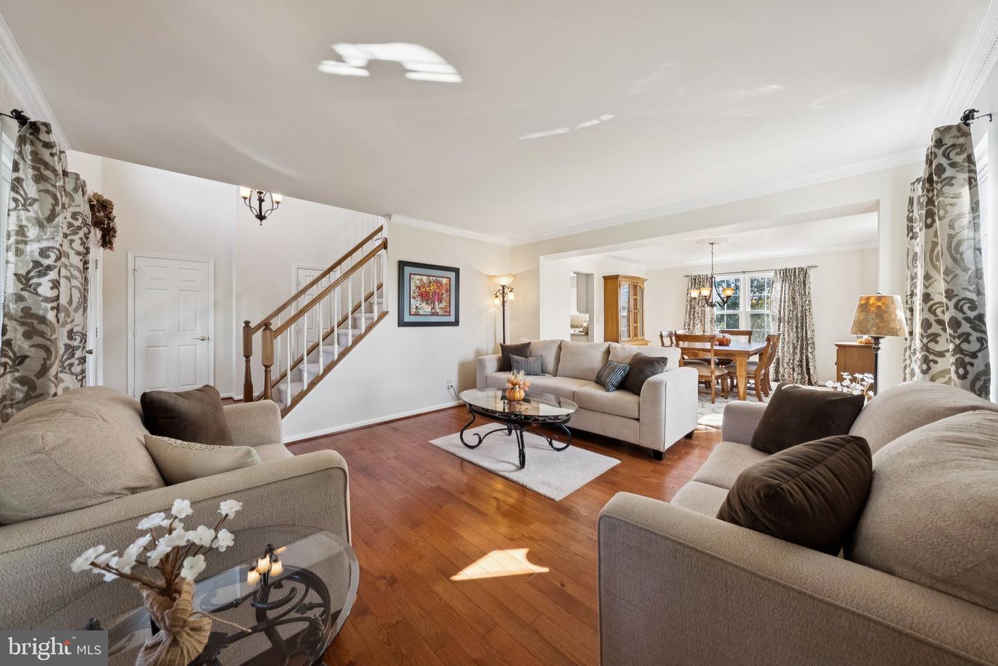 9579 MANASSAS FORGE DR, MANASSAS, Virginia 20111, 5 Bedrooms Bedrooms, ,3 BathroomsBathrooms,Residential,For sale,9579 MANASSAS FORGE DR,VAPW2105648 MLS # VAPW2105648