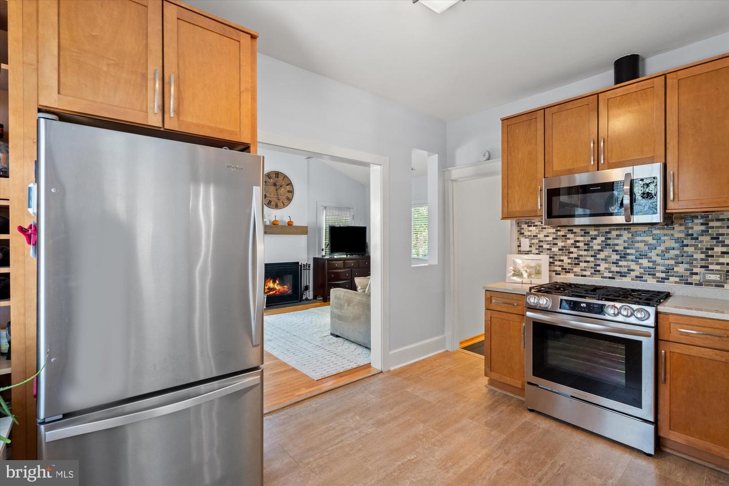 100 E CUSTIS AVE, ALEXANDRIA, Virginia 22301, 2 Bedrooms Bedrooms, ,2 BathroomsBathrooms,Residential,For sale,100 E CUSTIS AVE,VAAX2050664 MLS # VAAX2050664