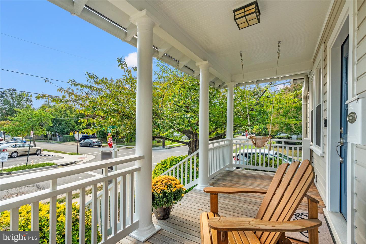 100 E CUSTIS AVE, ALEXANDRIA, Virginia 22301, 2 Bedrooms Bedrooms, ,2 BathroomsBathrooms,Residential,For sale,100 E CUSTIS AVE,VAAX2050664 MLS # VAAX2050664