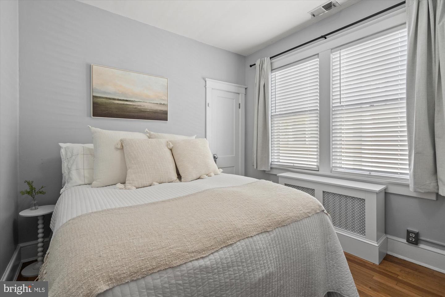 100 E CUSTIS AVE, ALEXANDRIA, Virginia 22301, 2 Bedrooms Bedrooms, ,2 BathroomsBathrooms,Residential,For sale,100 E CUSTIS AVE,VAAX2050664 MLS # VAAX2050664