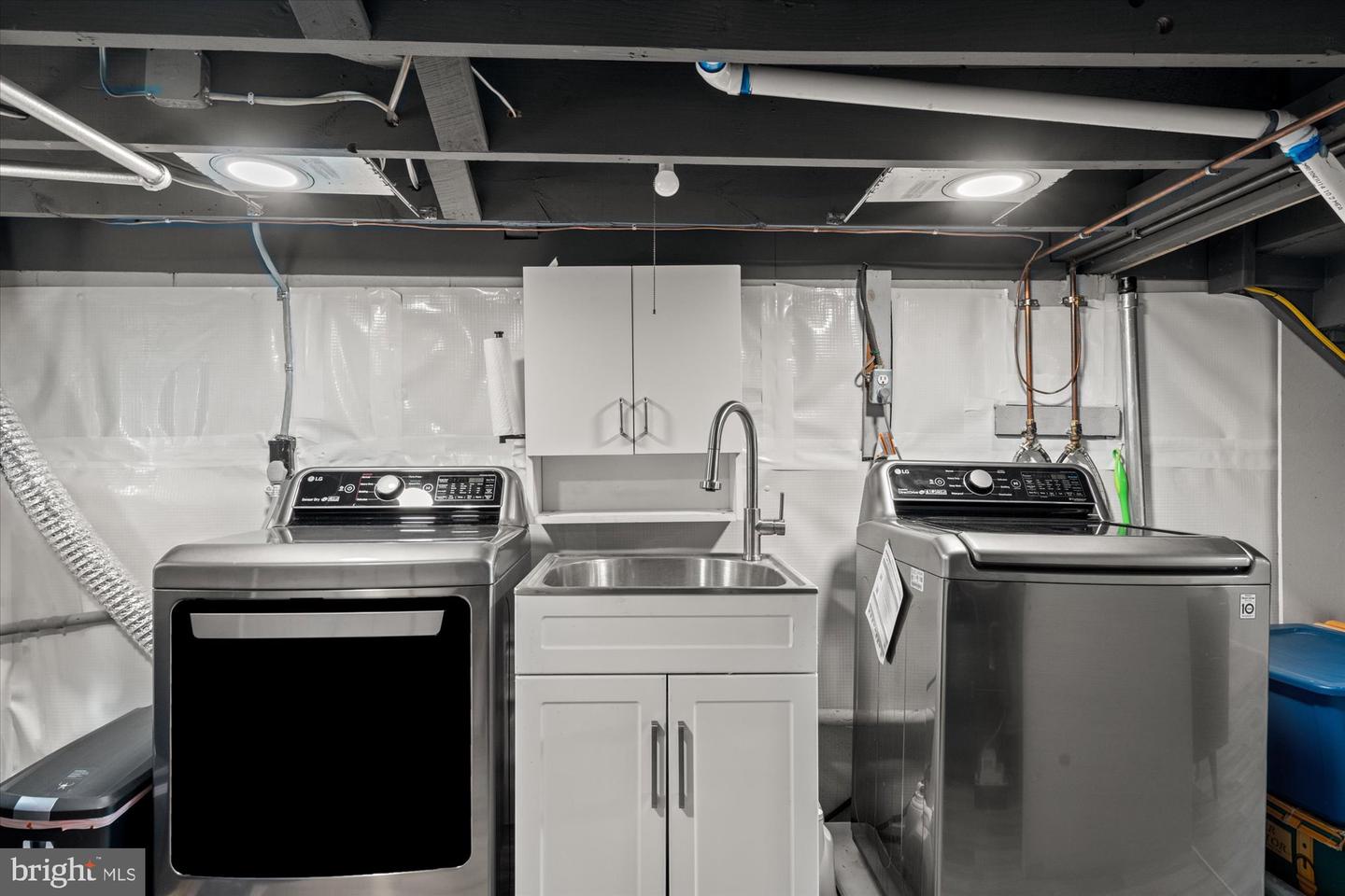 100 E CUSTIS AVE, ALEXANDRIA, Virginia 22301, 2 Bedrooms Bedrooms, ,2 BathroomsBathrooms,Residential,For sale,100 E CUSTIS AVE,VAAX2050664 MLS # VAAX2050664