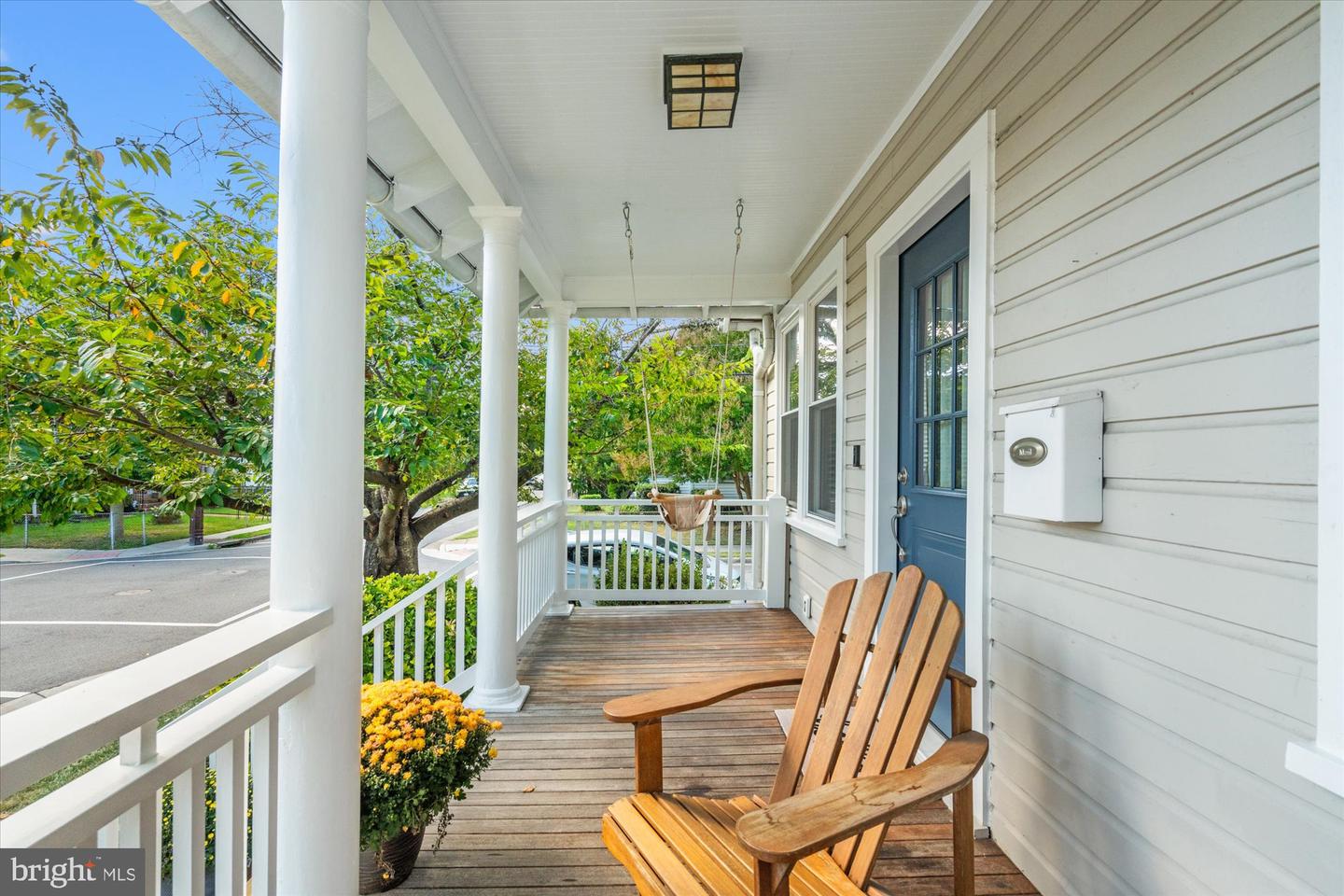 100 E CUSTIS AVE, ALEXANDRIA, Virginia 22301, 2 Bedrooms Bedrooms, ,2 BathroomsBathrooms,Residential,For sale,100 E CUSTIS AVE,VAAX2050664 MLS # VAAX2050664