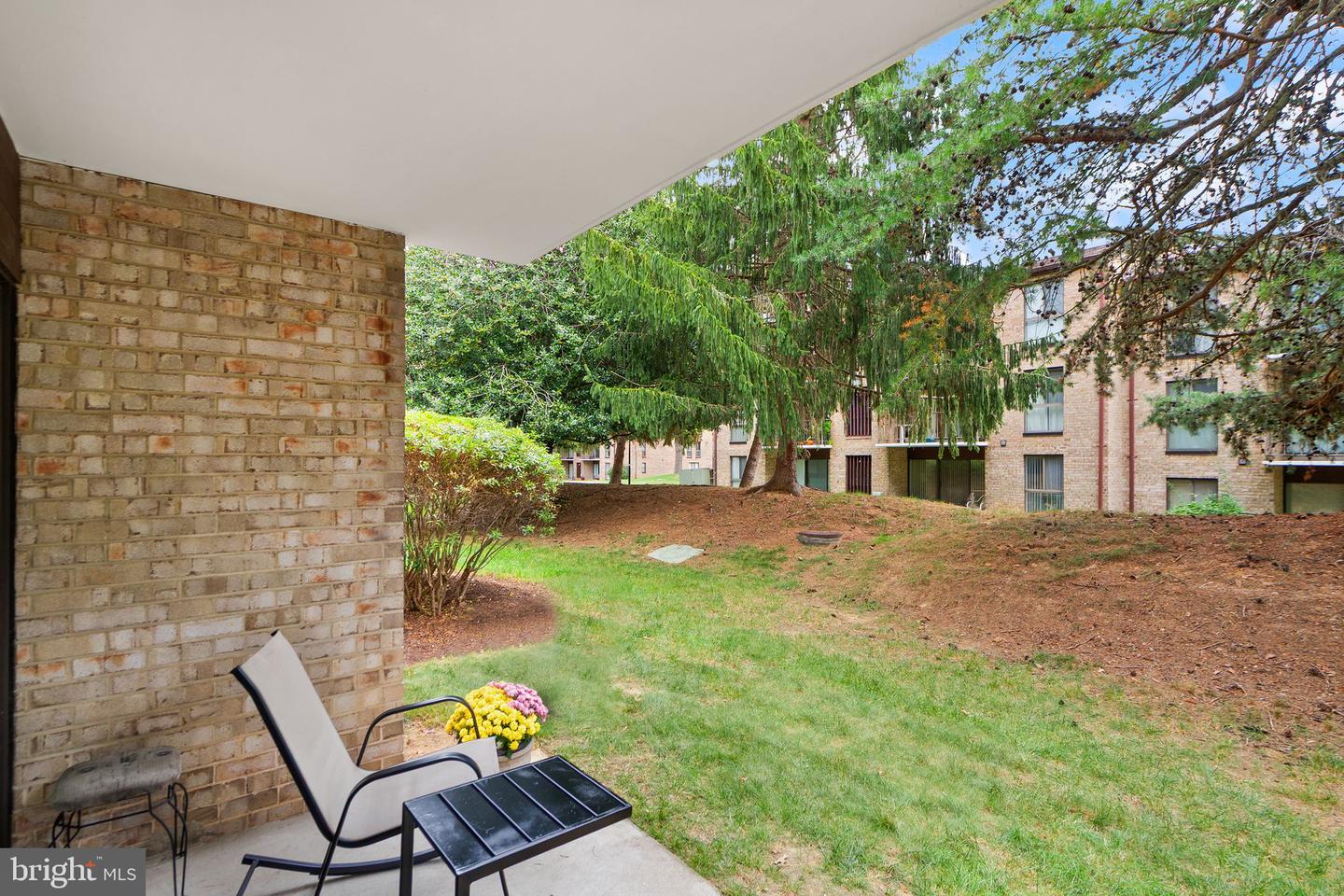 2042 ROYAL FERN CT #1B, RESTON, Virginia 20191, 2 Bedrooms Bedrooms, ,1 BathroomBathrooms,Residential,For sale,2042 ROYAL FERN CT #1B,VAFX2273432 MLS # VAFX2273432