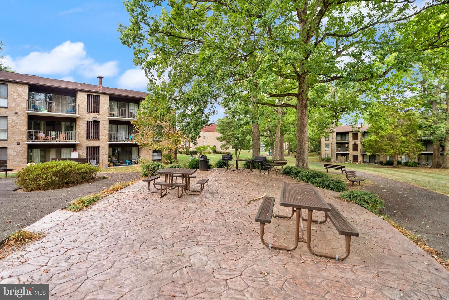 2042 ROYAL FERN CT #1B, RESTON, Virginia 20191, 2 Bedrooms Bedrooms, ,1 BathroomBathrooms,Residential,For sale,2042 ROYAL FERN CT #1B,VAFX2273432 MLS # VAFX2273432