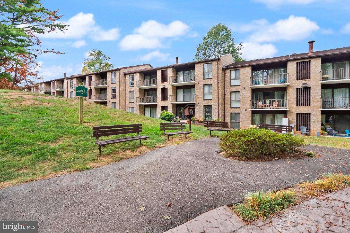 2042 ROYAL FERN CT #1B, RESTON, Virginia 20191, 2 Bedrooms Bedrooms, ,1 BathroomBathrooms,Residential,For sale,2042 ROYAL FERN CT #1B,VAFX2273432 MLS # VAFX2273432