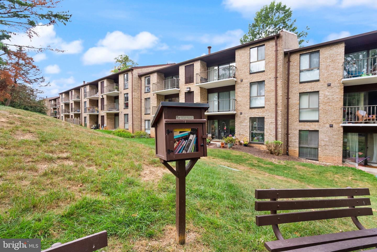 2042 ROYAL FERN CT #1B, RESTON, Virginia 20191, 2 Bedrooms Bedrooms, ,1 BathroomBathrooms,Residential,For sale,2042 ROYAL FERN CT #1B,VAFX2273432 MLS # VAFX2273432