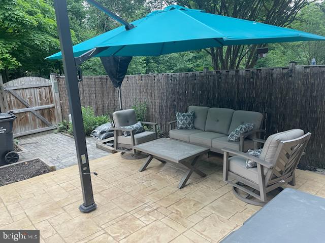 5654 RIDGE VIEW DR, ALEXANDRIA, Virginia 22310, 3 Bedrooms Bedrooms, ,2 BathroomsBathrooms,Residential,For sale,5654 RIDGE VIEW DR,VAFX2273460 MLS # VAFX2273460