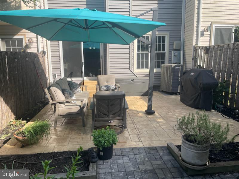 5654 RIDGE VIEW DR, ALEXANDRIA, Virginia 22310, 3 Bedrooms Bedrooms, ,2 BathroomsBathrooms,Residential,For sale,5654 RIDGE VIEW DR,VAFX2273460 MLS # VAFX2273460