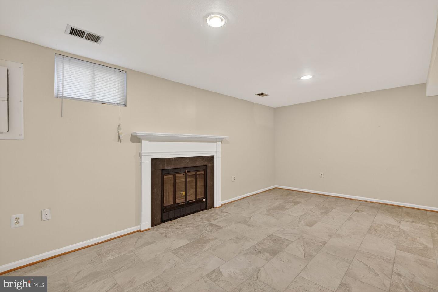 5654 RIDGE VIEW DR, ALEXANDRIA, Virginia 22310, 3 Bedrooms Bedrooms, ,2 BathroomsBathrooms,Residential,For sale,5654 RIDGE VIEW DR,VAFX2273460 MLS # VAFX2273460