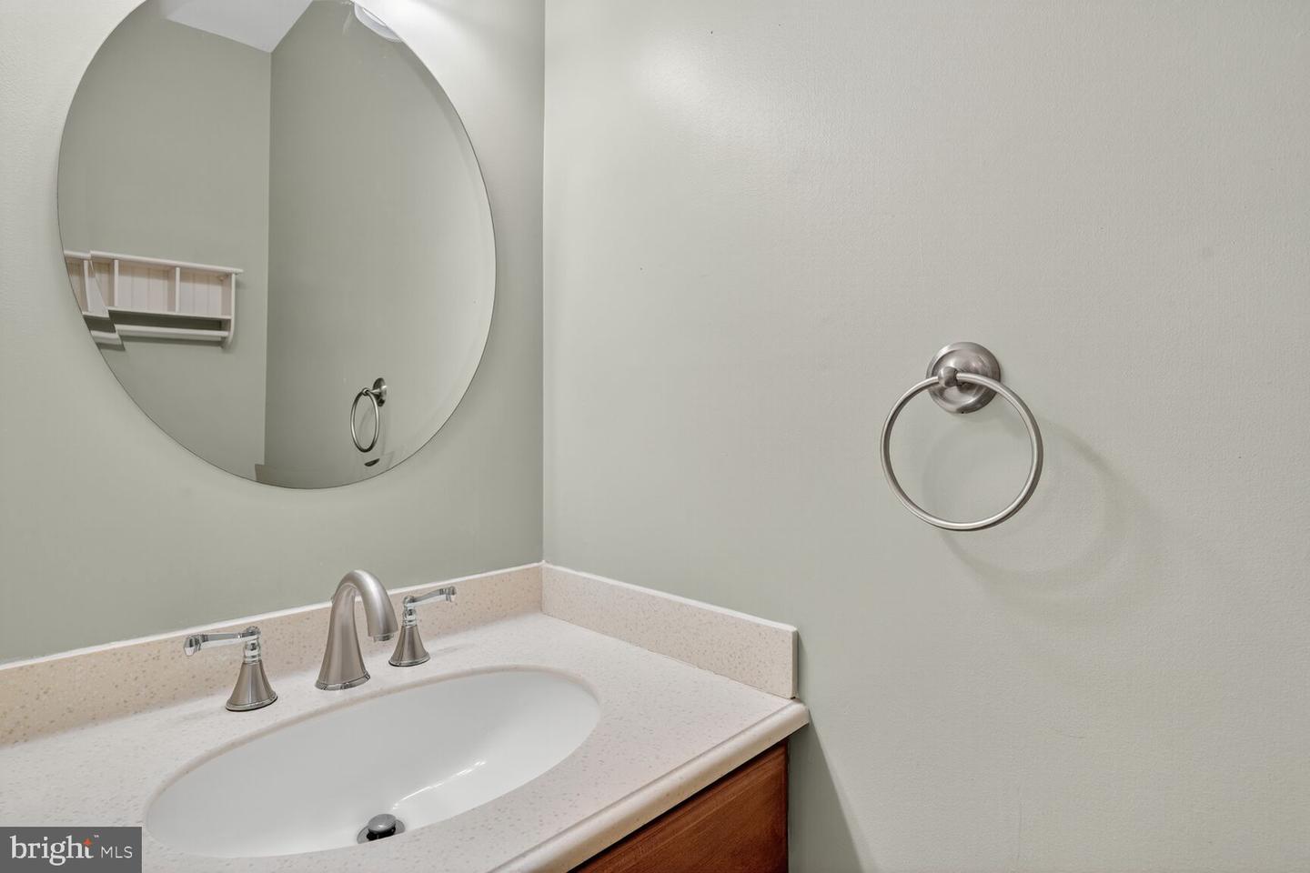 5654 RIDGE VIEW DR, ALEXANDRIA, Virginia 22310, 3 Bedrooms Bedrooms, ,2 BathroomsBathrooms,Residential,For sale,5654 RIDGE VIEW DR,VAFX2273460 MLS # VAFX2273460
