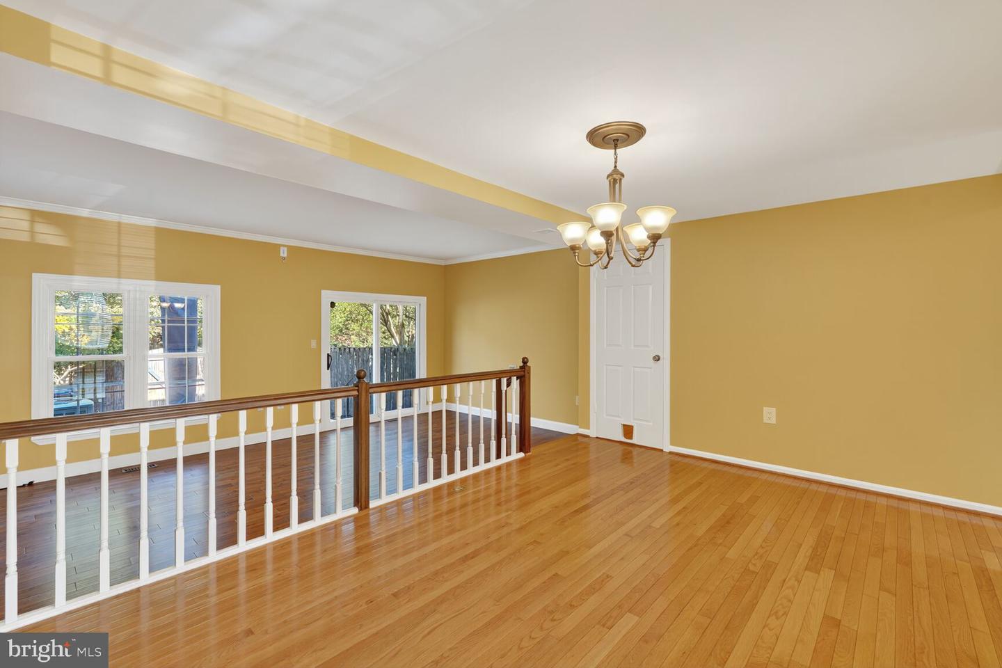 5654 RIDGE VIEW DR, ALEXANDRIA, Virginia 22310, 3 Bedrooms Bedrooms, ,2 BathroomsBathrooms,Residential,For sale,5654 RIDGE VIEW DR,VAFX2273460 MLS # VAFX2273460