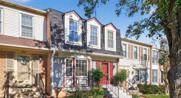 5654 RIDGE VIEW DR, ALEXANDRIA, Virginia 22310, 3 Bedrooms Bedrooms, ,2 BathroomsBathrooms,Residential,For sale,5654 RIDGE VIEW DR,VAFX2273460 MLS # VAFX2273460