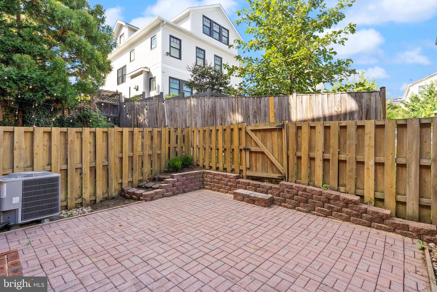 1022 N CLEVELAND ST, ARLINGTON, Virginia 22201, 3 Bedrooms Bedrooms, ,3 BathroomsBathrooms,Residential,For sale,1022 N CLEVELAND ST,VAAR2064742 MLS # VAAR2064742