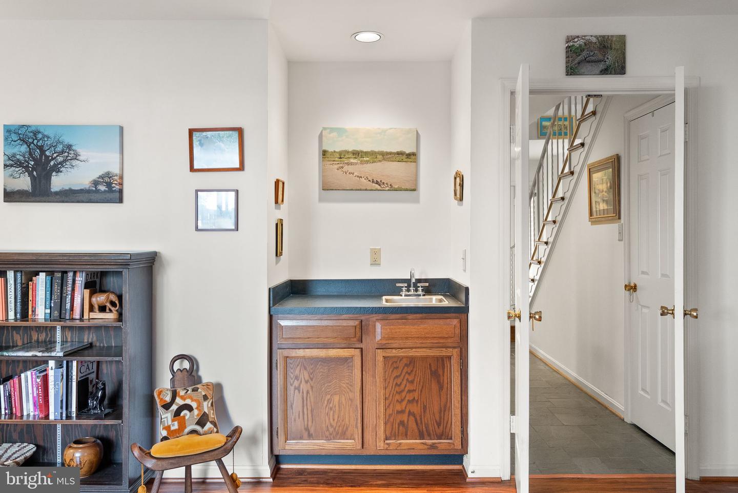 1022 N CLEVELAND ST, ARLINGTON, Virginia 22201, 3 Bedrooms Bedrooms, ,3 BathroomsBathrooms,Residential,For sale,1022 N CLEVELAND ST,VAAR2064742 MLS # VAAR2064742