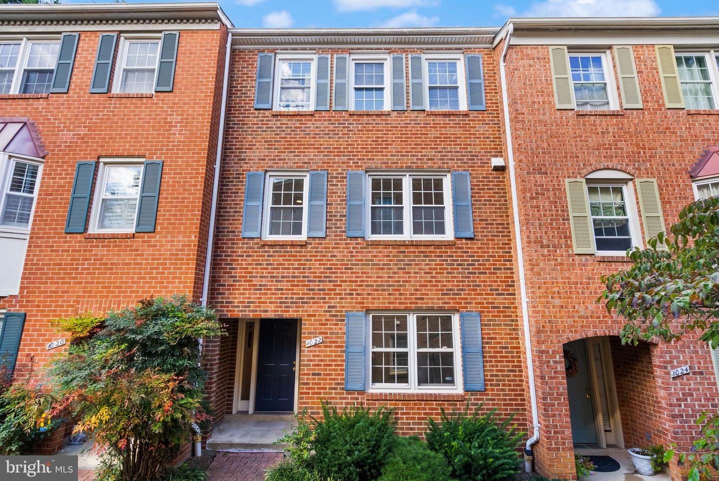 1022 N CLEVELAND ST, ARLINGTON, Virginia 22201, 3 Bedrooms Bedrooms, ,3 BathroomsBathrooms,Residential,For sale,1022 N CLEVELAND ST,VAAR2064742 MLS # VAAR2064742