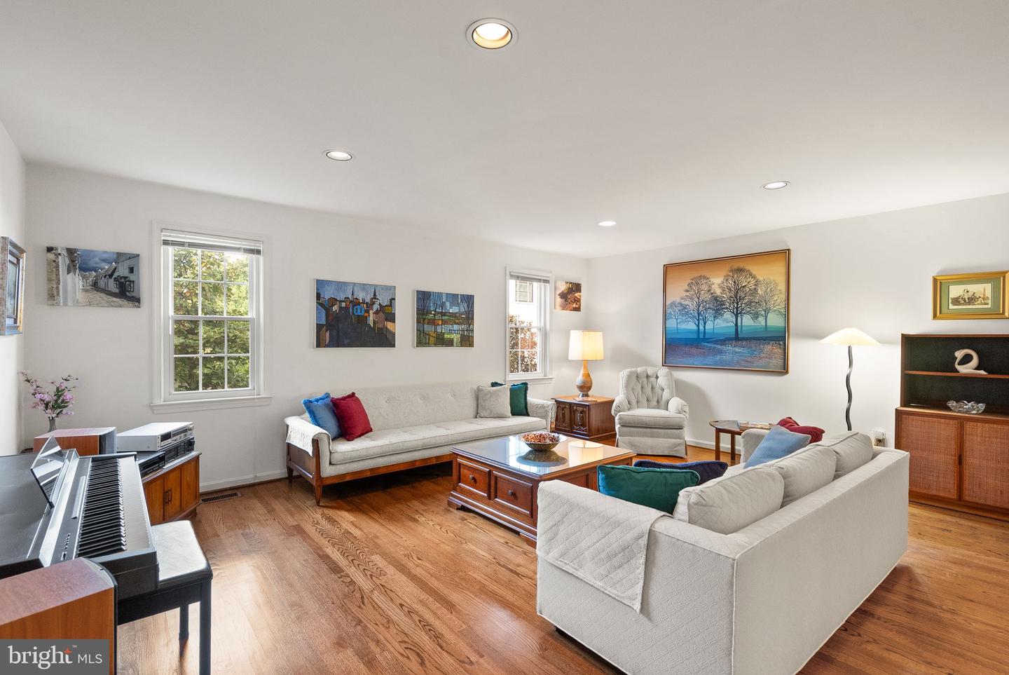 1022 N CLEVELAND ST, ARLINGTON, Virginia 22201, 3 Bedrooms Bedrooms, ,3 BathroomsBathrooms,Residential,For sale,1022 N CLEVELAND ST,VAAR2064742 MLS # VAAR2064742