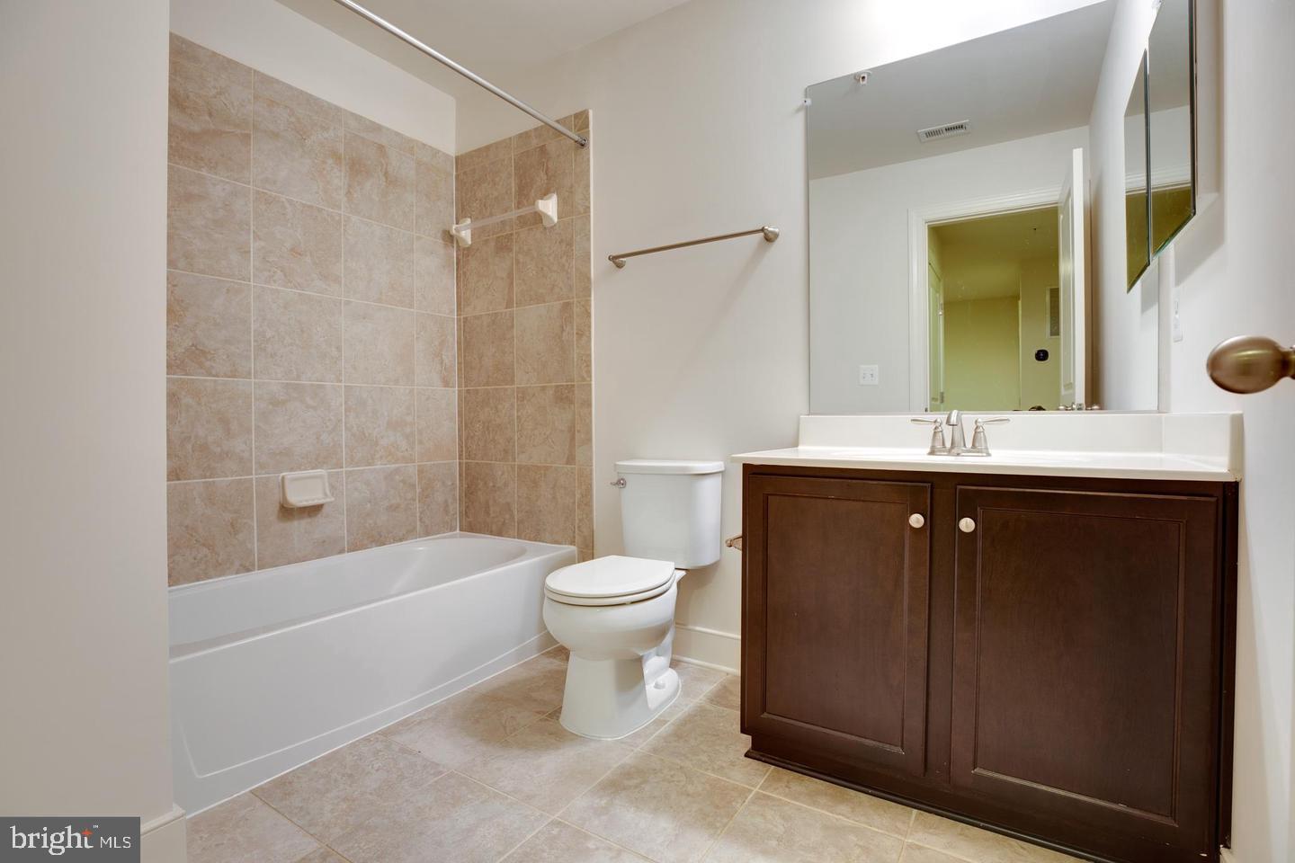 44033 ETNA TER, CHANTILLY, Virginia 20152, 3 Bedrooms Bedrooms, ,2 BathroomsBathrooms,Residential,For sale,44033 ETNA TER,VALO2108548 MLS # VALO2108548