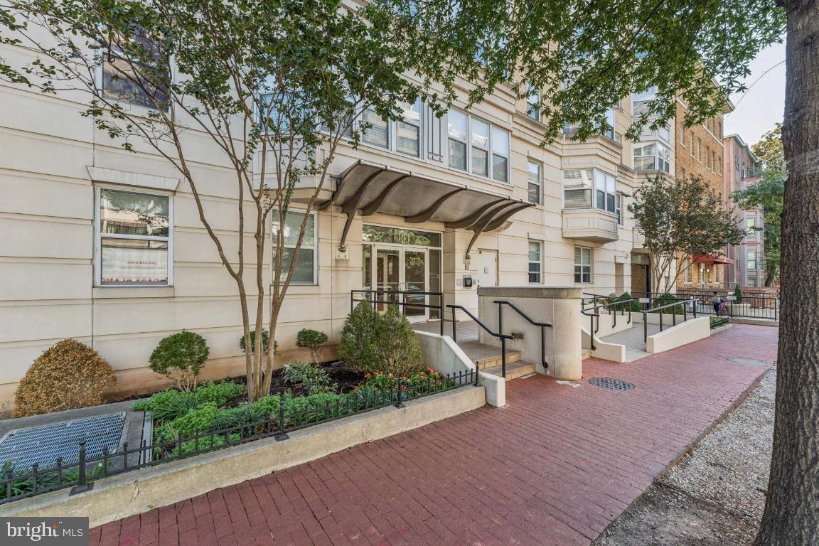 1111 11TH ST NW #408, WASHINGTON, District Of Columbia 20001, 2 Bedrooms Bedrooms, ,2 BathroomsBathrooms,Residential,For sale,1111 11TH ST NW #408,DCDC2225964 MLS # DCDC2225964