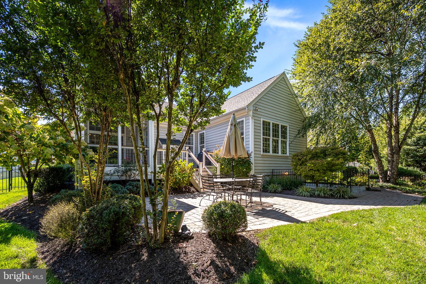 15266 FOG MOUNTAIN CIR, HAYMARKET, Virginia 20169, 2 Bedrooms Bedrooms, ,3 BathroomsBathrooms,Residential,For sale,15266 FOG MOUNTAIN CIR,VAPW2105558 MLS # VAPW2105558